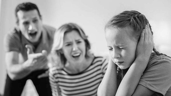 Toxic Parents, Perilaku yang Harus Dijauhi demi Kesehatan Anak