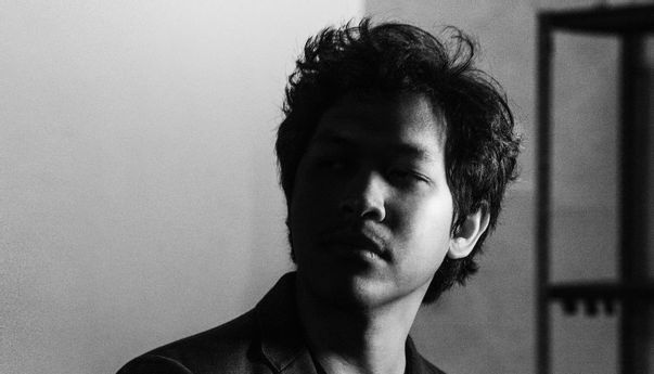 Soundtrack NKCTH: Sedikit Lebih Dekat Dengan Hindia