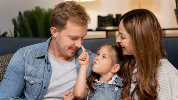 7 Manfaat Orangtua Banyak Bertanya kepada Anaknya, di Antaranya Menunjukkan Besarnya Perhatian