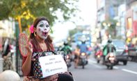 Menginspirasi! Kisah Inem Jogja yang Memilih Jadi “Orang Gila” Dibanding Dosen