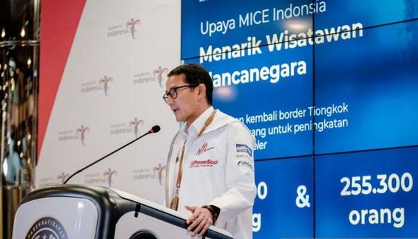 Tetap Sambut Wisman China usai Kasus Flu Burung, Sandiaga Pastikan Protokol Kesehatan Dijalankan