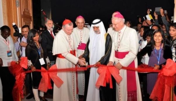Beredar Foto Otoritas Vatikan dan Raja Arab Saudi Resmikan Gereja Pertama di Saudi, Benarkah?