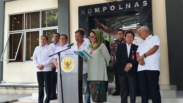 Presiden Jokowi Terima Grand Collar Order of the State of Palestine dari Presiden Mahmoud Abbas