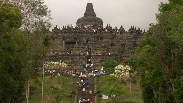 Berita Jateng: Candi Borobudur Lakukan Uji Coba Operasional Selama Dua Minggu