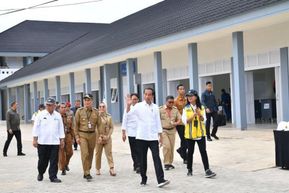 Jokowi Janji Bangunkan Asrama untuk SMK Negeri 1 Rangas Mamuju