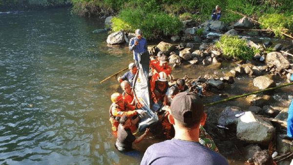 Pembina Ditangkap, Ini Daftar 10 Korban Susur Sungai SMPN 1 Turi yang Akhirnya Ditemukan