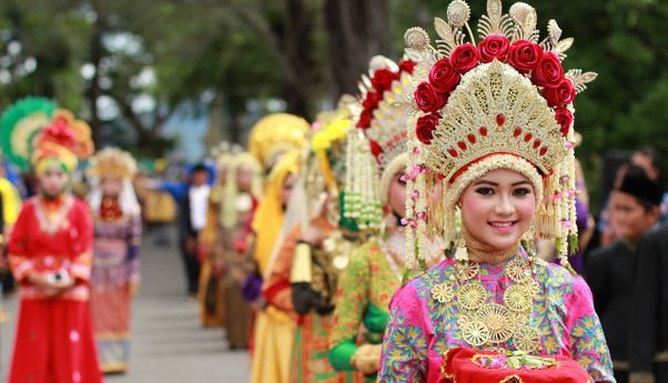 Inilah Nama Pakaian Adat Aceh yang Digunakan Agam dan Inong