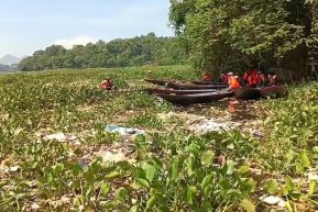 Eceng Gondok di PLTA Saguling Ancam Operasional, TNI dan Warga Turun Tangan?