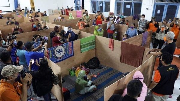 Berita Seputar Jateng: 821 Warga Lereng Merapi di Magelang Masih Mengungsi di Barak Pengungsian