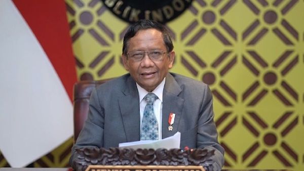 Mahfud MD Kulik Lebih Dalam Alasan Raden Brotoseno Tak Dipecat Kapolri