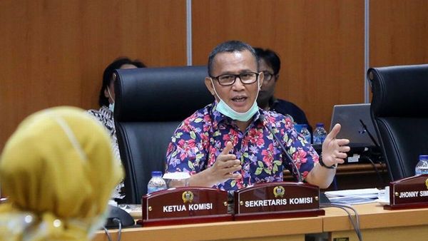 Panas! PDIP Tolak Usul Anies Alokasikan Dana PEN untuk Pembangunan Stadion dan TIM