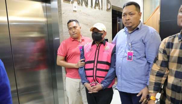 Tiga Hakim Jadi Tersangka Suap Vonis Lepas Kasus Korupsi Ekspor CPO