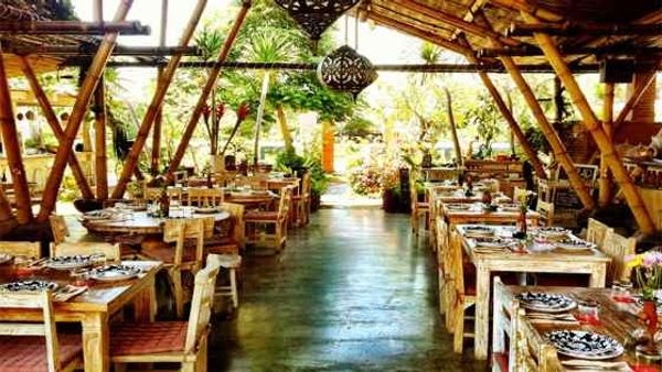 Daftar Restoran di Bali yang Wajib Dikunjungi untuk Para Wisatawan