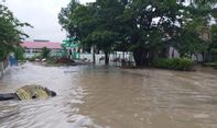 Hujan Deras Bikin Banjir dan Longsor di Sulsel, 1 Orang Meninggal