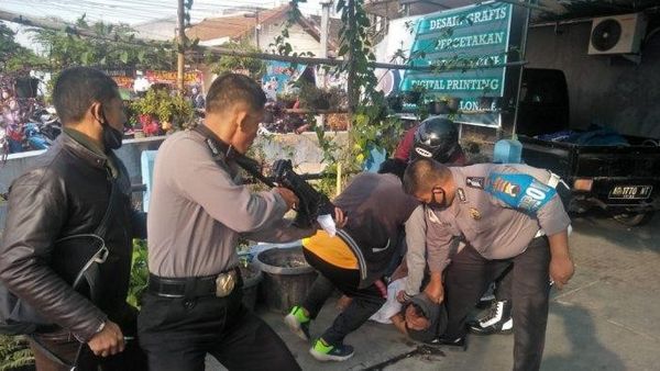 Berita Jateng: Sempat Kejar-Kejaran, Kepolisian Solo Ringkus Pencuri Mobil BRI di Laweyan