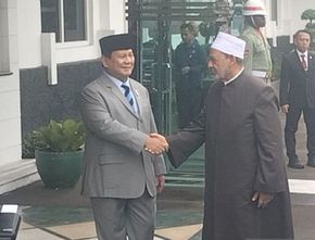 Prabowo Terima Kunjungan Grand Syekh Al-Azhar Ahmed Al Tayeb di Kantor Kemenhan