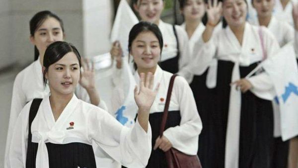 Tak Hanya Mewah, Kereta Pribadi Kim Jong Un Juga Berisikan Wanita Penghibur