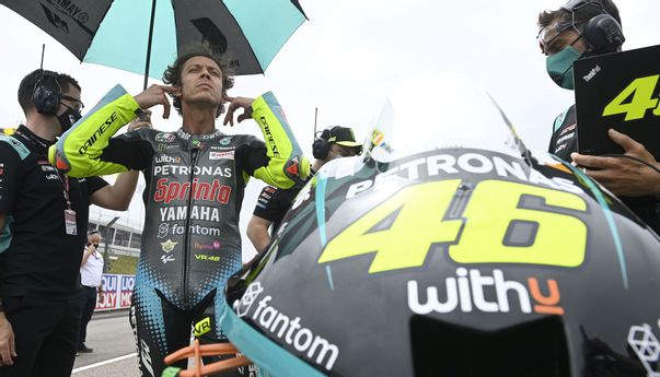 Selain Umumkan Pensiun, Valentino Rossi Juga Tolak Tawaran VR46 Untuk Balapan di MotoGp 2022