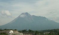 Awas, Guguran Lava Merapi Menuju Kali Senowo