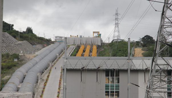 Bagaimana Proses Listrik dari PLTA Dapat Sampai ke Rumah Seluruh Masyarakat Indonesia?