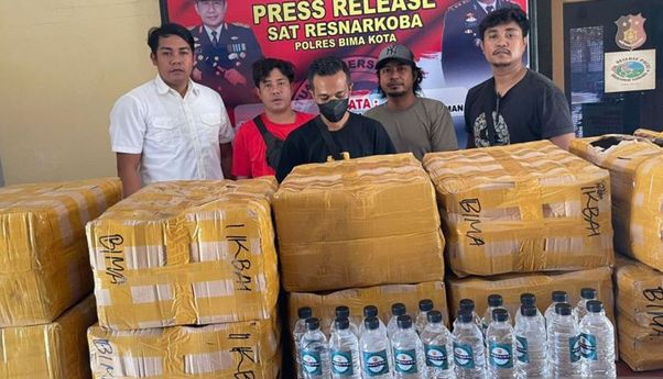Jaga Keamanan Jelang Akhir Tahun, Polres Bima Kota Sita 520 Botol Arak Bali