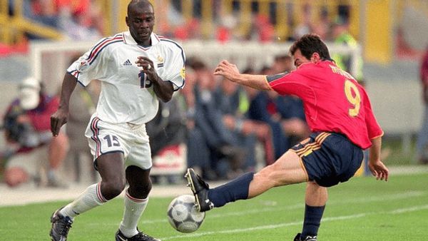 Alasan Menyentuh Lilian Thuram Simpan Foto Rivalnya, Pedro Munitis