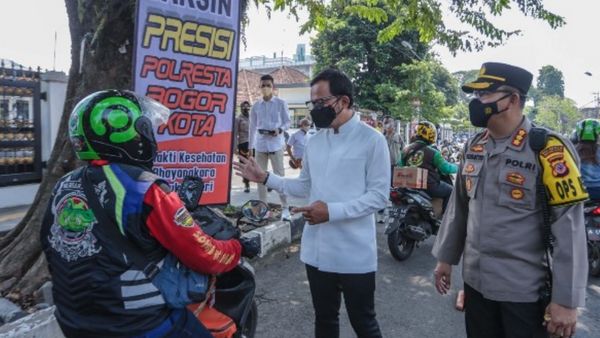 Pemotor di Bogor Kaget Disetop di Gedung DPRD, Kirain Razia Ternyata...