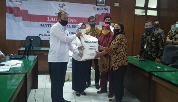 Berita Jogja: Dinsos DIY Berikan 30 kg Beras untuk Keluarga Terdampak Pandemi Covid-19