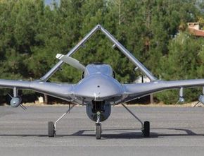 Mematikan dan Bikin Takut Rusia, Turki Bakal Jual Drone Perang ke Indonesia