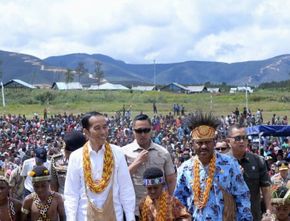 3 Janji Jokowi Bagi Masyarakat Pegunungan Arfak, Papua Barat