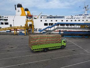 Semua Dermaga di Pelabuhan Merak dan Bakauheni Jadi Kelas Reguler Saat Mudik Lebaran 2025