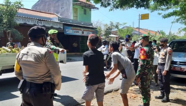 Berita Jateng: Terbaik! Dapat Perhatian Khusus dari Ganjar, Razia Protokol Kesehatan Digelar di Tegal