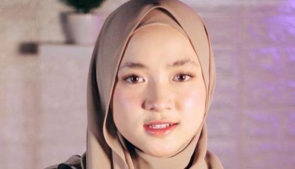 Nissa Sabyan Bikin Heboh Setelah Video Elus-elus Perut Tersebar