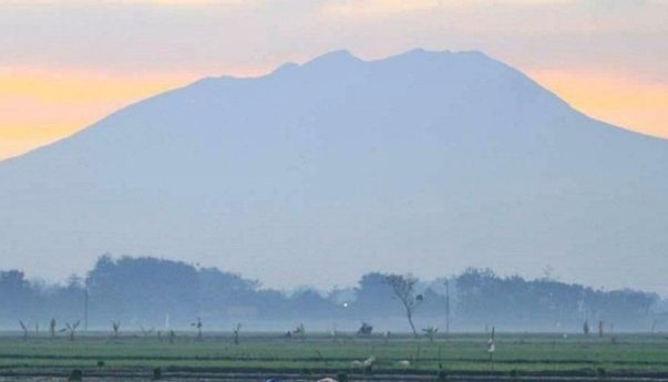 Berita Jateng: Cerita Pendaki Ungkap Kejanggalan di Gunung Lawu