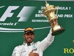 Wow Keren! Lewis Hamilton Ingin Dirikan Museum untuk Koleksi Trofinya
