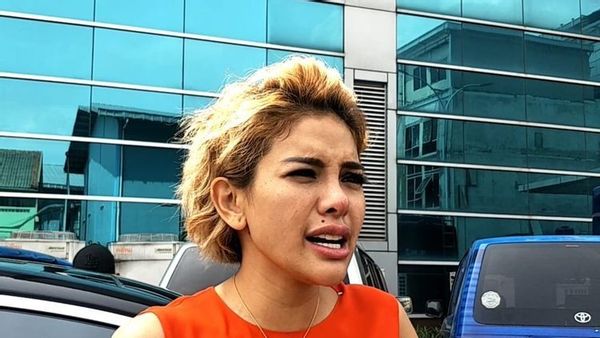 Gempar! Nikita Mirzani Dituding Hina Habib Rizieq