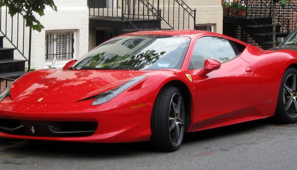 Harga dan Jenis Mobil Ferrari
