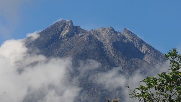 Berita Jateng: Aktivitas Vulkanik Gunung Merapi Meningkat, Segenting Apa Kondisinya?