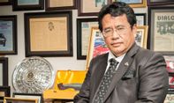 Terbaik! Hotman Paris Protes ke Menteri Lantaran Pembangunan Jalan Tol Tak Kunjung Selesai