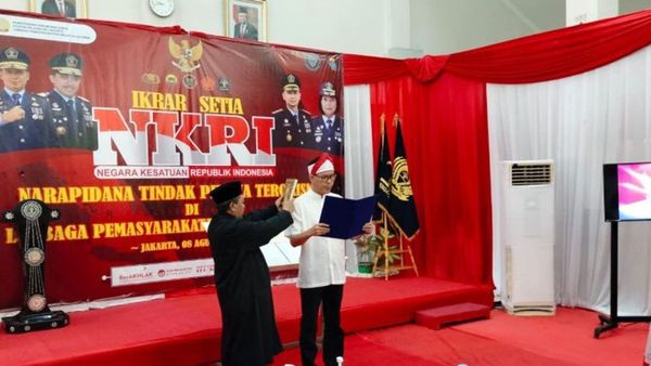 Mantan Jubir FPI Munarman Ucap Sumpah Setia ke NKRI di Lapas Salemba