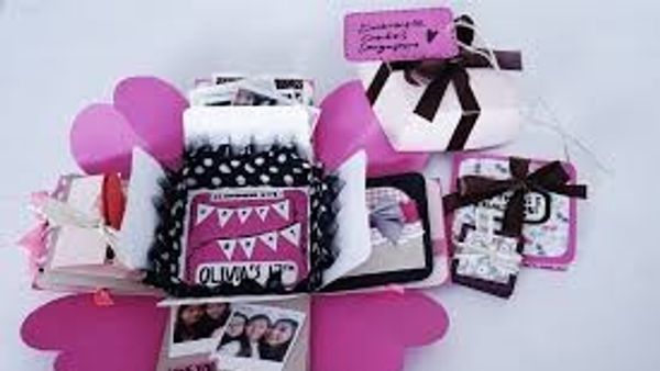 Ide Cara Membuat Kado Handmade Explosion Box Unik dan Berkesan