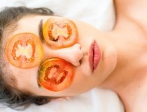 Tips Membuat Masker Tomat untuk Wajah Berjerawat