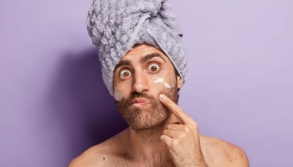 Perawatan Wajah Pria Sehari-hari, Tidak Hanya Facial Wash