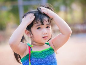 Tips Ajari Anak Merawat Rambut agar Tidak Mudah Tertular Kutu Rambut