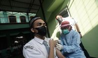 Usai Disuntik Vaksin, Murid MAN 7: Terima Kasih Pak Anies, Semoga Bisa Motivasi Murid Lain Jadi Agen Perubahan