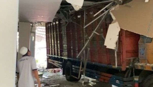 Truk Tabrak Gedung Pernikahan di Balikpapan, Pemkot Rugi hingga Rp500 Juta