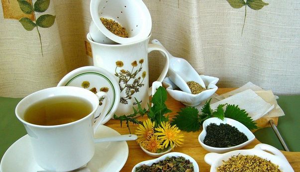 Cukup di Rumah! Ini 3 Cara Membuat Jamu Penghilang Bau Badan dari Tanaman Herbal