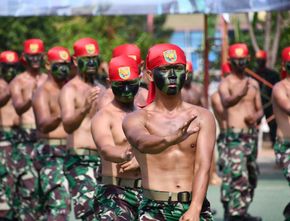 Ada Komunitas LGBT di Tubuh TNI-Polri, Mantan Jendral: Libatkan Dokter Berpangkat Letnan Kolonel