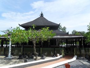 3 Wisata Religi Jawa Tengah yang Wajib Dikunjungi!