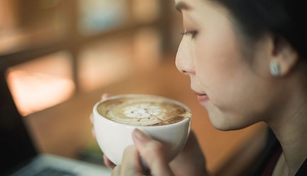 Rutin Minum Kopi Bisa Menghambat Kesuburan, Apakah Benar?